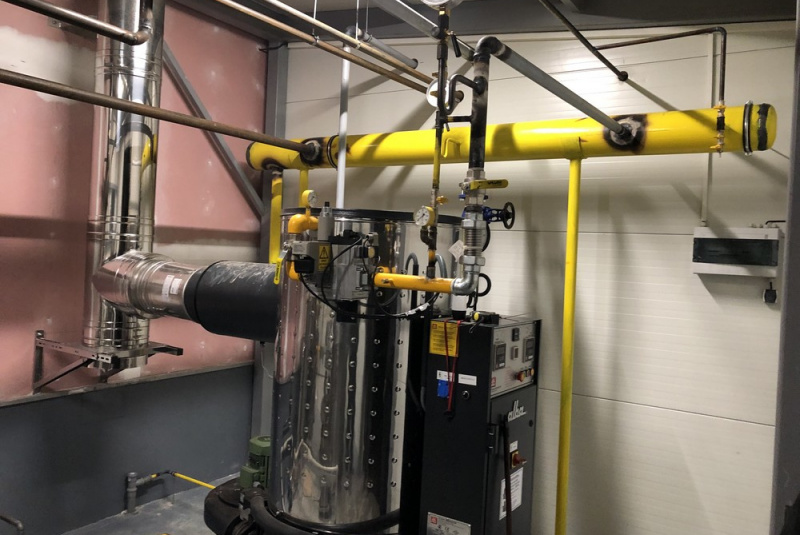  Voda / Vyvíjač pary - foto