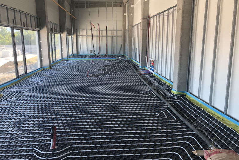  Kúrenie / Podlahové vykurovanie - foto